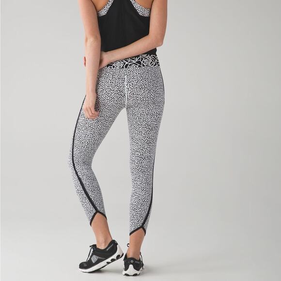 Lululemon Real Quick Tight 4 - Picture 1 of 16